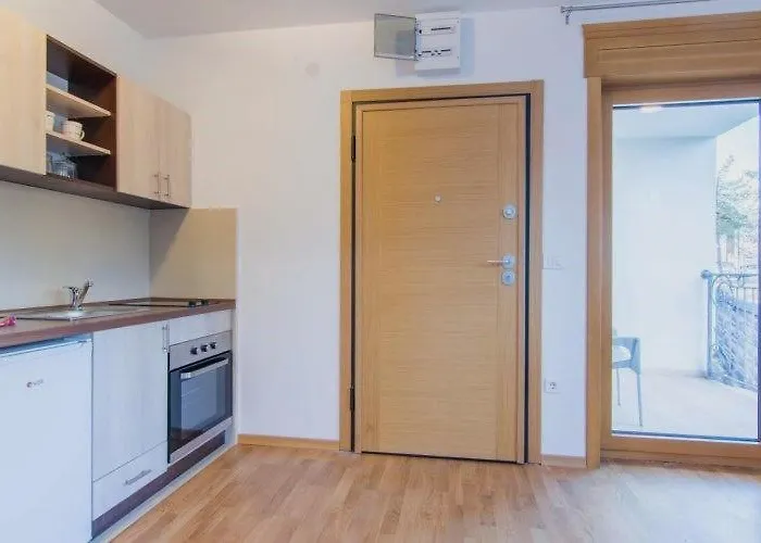 401, Sarm アパート *