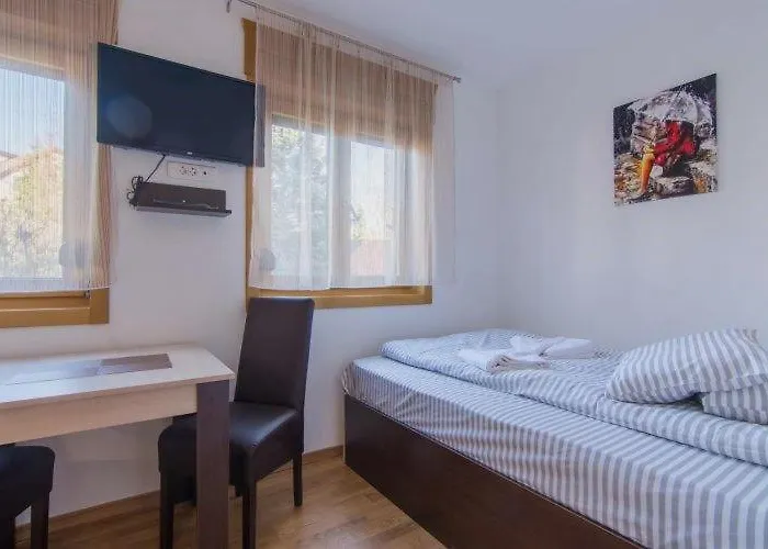 401, Sarm アパート *